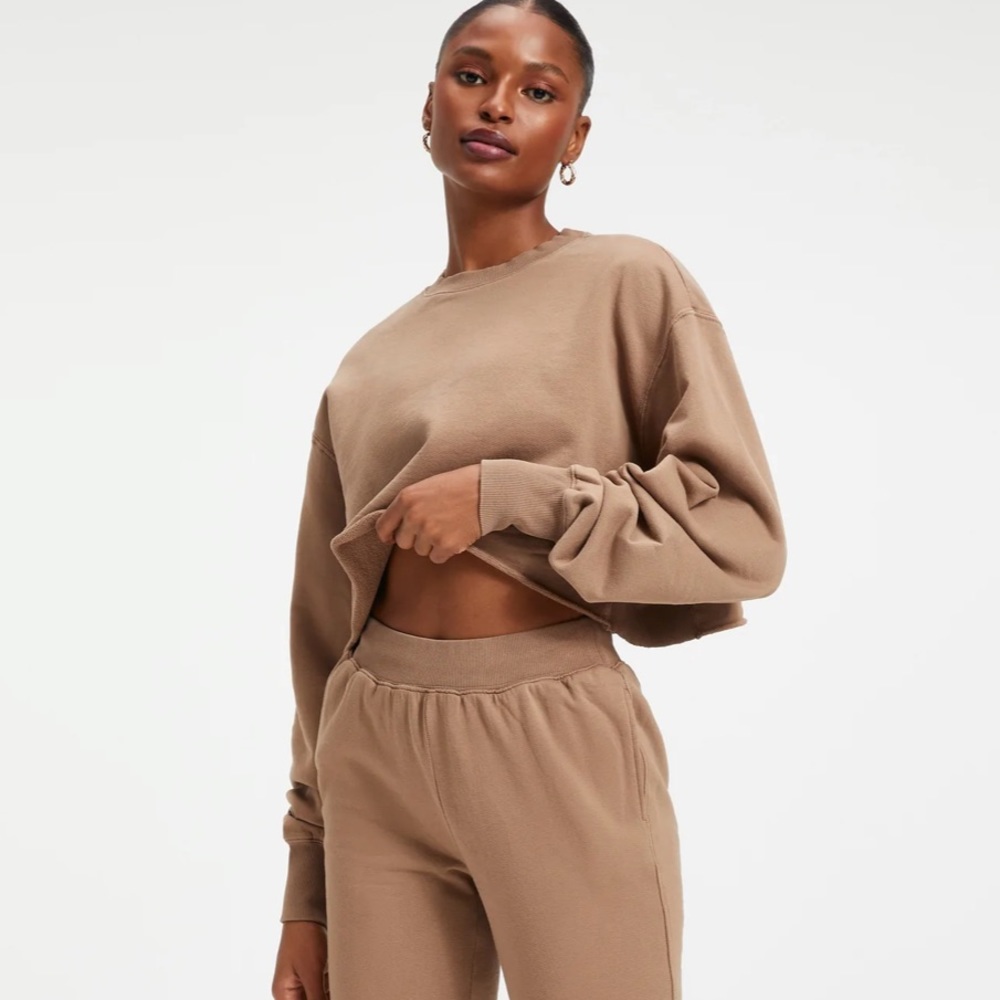 Good American Cropped & Cool Sweatshirt in Putty Small